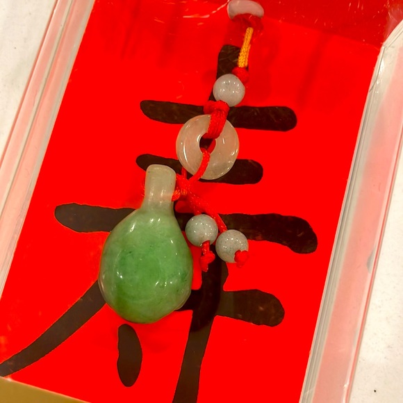 NWT Chinese Feng Shui Empowering Life Jade Charm - Picture 2 of 4